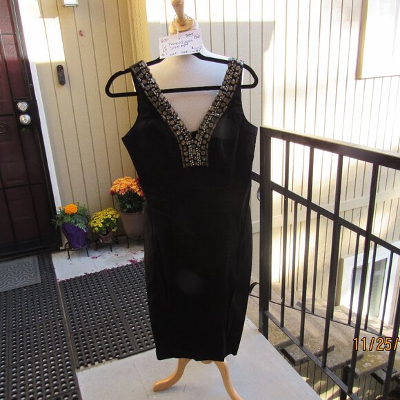 #620 WOMAN'S BLACK COTTON WITH RHINESTONE EVENING DRESS BY STAR (SIZE 10US) - Picture 1 of 4